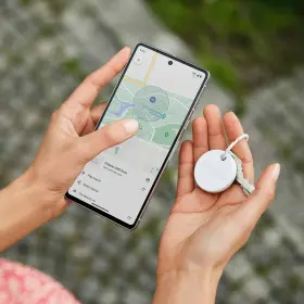 Chipolo 850047123039 - One Point Item Tracker Works With Google Find My Device App White #3