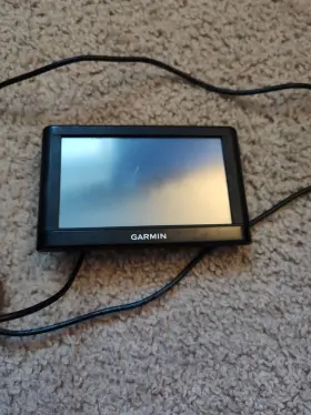 145-01615-10 Garmin 383127080 Gps Navigation System 5 Inch Screen With Charger Tested Working