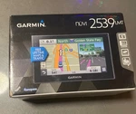 Garmin Nuvi 2539LMT Gps Bundle, Charger Mount, Touchscreen Free Shipping. Fixed Price $64.99.